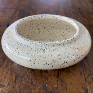 Vintage 1980’s Rosenthal Netter 
Speckled Ceramic Planter